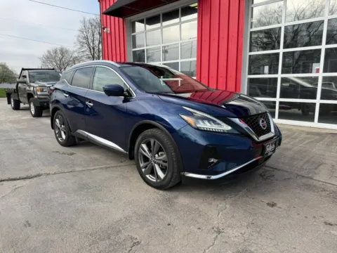 Photos of 2020 Nissan Murano Platinum Sport Utility 4D for sale in Fremont, NE at Tailgate Motor Co. (Fremont South)