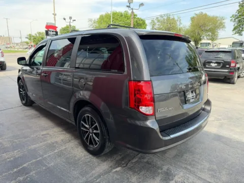 More photos of 2018 Dodge Grand Caravan Passenger GT Minivan 4D at Tailgate Motor Co. (Fremont South), NE