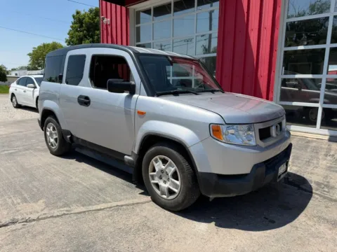 More photos of 2011 Honda Element LX Sport Utility 4D at Tailgate Motor Co. (Fremont South), NE
