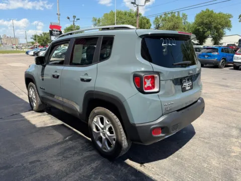 More photos of 2017 Jeep Renegade Limited Sport Utility 4D at Tailgate Motor Co. (Fremont South), NE