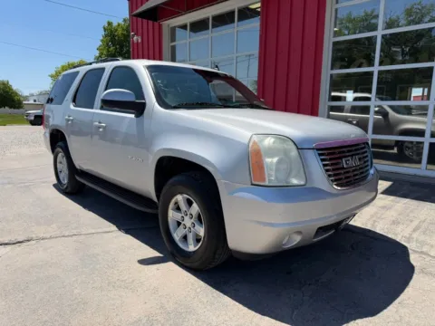 Photos of 2011 GMC Yukon SLT Sport Utility 4D for sale in Fremont, NE at Tailgate Motor Co. (Fremont South)