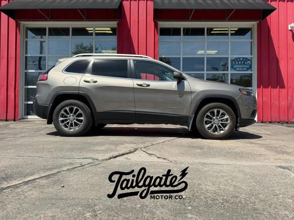 Beige 2021 Jeep Cherokee Latitude Plus Sport Utility 4D for sale in Fremont, NE