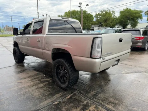 More photos of 2006 Chevrolet Silverado 1500 Crew Cab LT Pickup 4D 5 3/4 ft at Tailgate Motor Co. (Fremont South), NE
