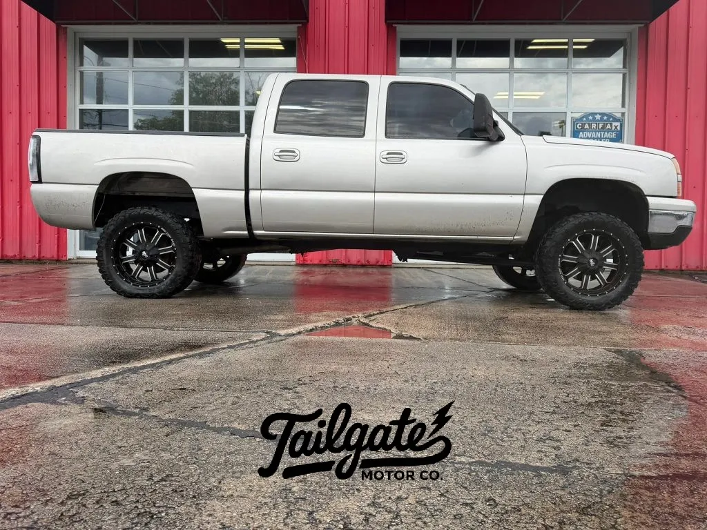 Gray 2006 Chevrolet Silverado 1500 Crew Cab LT Pickup 4D 5 3/4 ft for sale in Fremont, NE