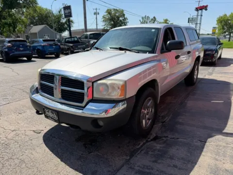 More photos of 2005 Dodge Dakota Quad Cab SLT Pickup 4D 5 1/2 ft at Tailgate Motor Co. (Fremont South), NE