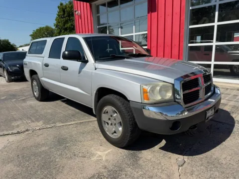 Photos of 2005 Dodge Dakota Quad Cab SLT Pickup 4D 5 1/2 ft for sale in Fremont, NE at Tailgate Motor Co. (Fremont South)