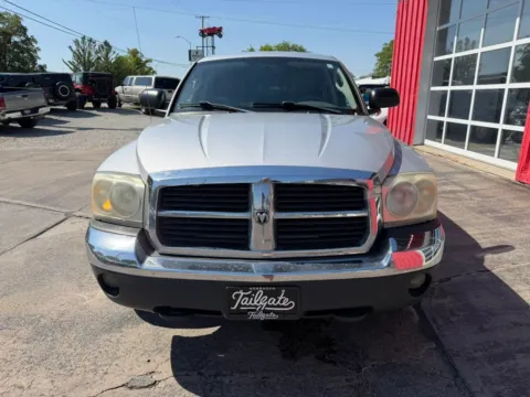 Another view of 2005 Dodge Dakota Quad Cab SLT Pickup 4D 5 1/2 ft for sale in Fremont, NE at Tailgate Motor Co. (Fremont South)