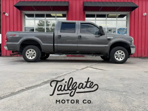 Gray 2005 Ford F250 Super Duty Crew Cab XLT Pickup 4D 6 3/4 ft for sale in Fremont, NE