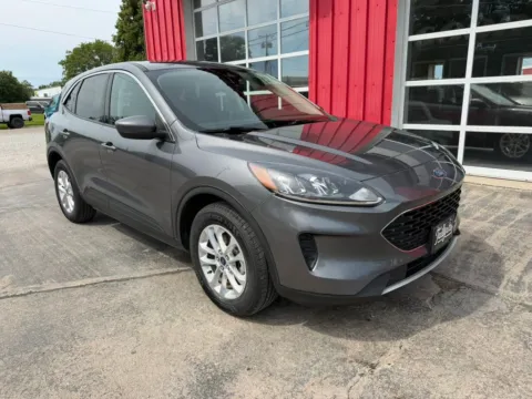 Photos of 2021 Ford Escape SE Hybrid Sport Utility 4D for sale in Fremont, NE at Tailgate Motor Co. (Fremont South)