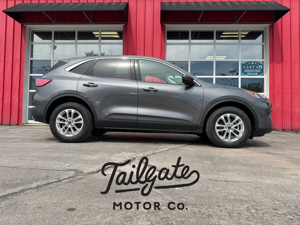 Gray 2021 Ford Escape SE Hybrid Sport Utility 4D for sale in Fremont, NE