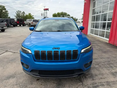 Another view of 2020 Jeep Cherokee Altitude Sport Utility 4D for sale in Fremont, NE at Tailgate Motor Co. (Fremont South)