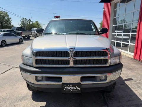 Another view of 1998 Dodge Ram 2500 Quad Cab Long Bed for sale in Fremont, NE at Tailgate Motor Co. (Fremont South)