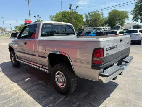 More photos of 1998 Dodge Ram 2500 Quad Cab Long Bed at Tailgate Motor Co. (Fremont South), NE