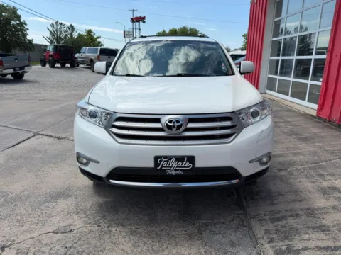 Another view of 2013 Toyota Highlander Limited Sport Utility 4D for sale in Fremont, NE at Tailgate Motor Co. (Fremont South)