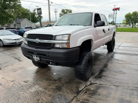 More photos of 2004 Chevrolet Silverado 2500 HD Crew Cab LS Pickup 4D 6 1/2 ft at Tailgate Motor Co. (Fremont South), NE