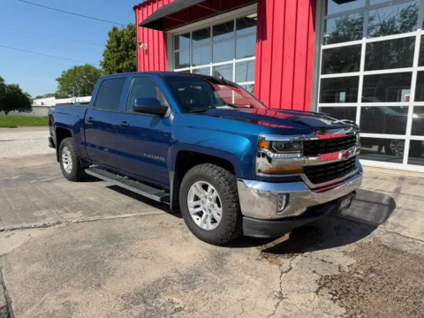 Photos of 2016 Chevrolet Silverado 1500 Crew Cab LT Pickup 4D 5 3/4 ft for sale in Fremont, NE at Tailgate Motor Co. (Fremont South)