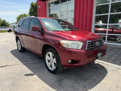 Photos of 2010 Toyota Highlander Limited Sport Utility 4D for sale in Fremont, NE at Tailgate Motor Co. (Fremont South)