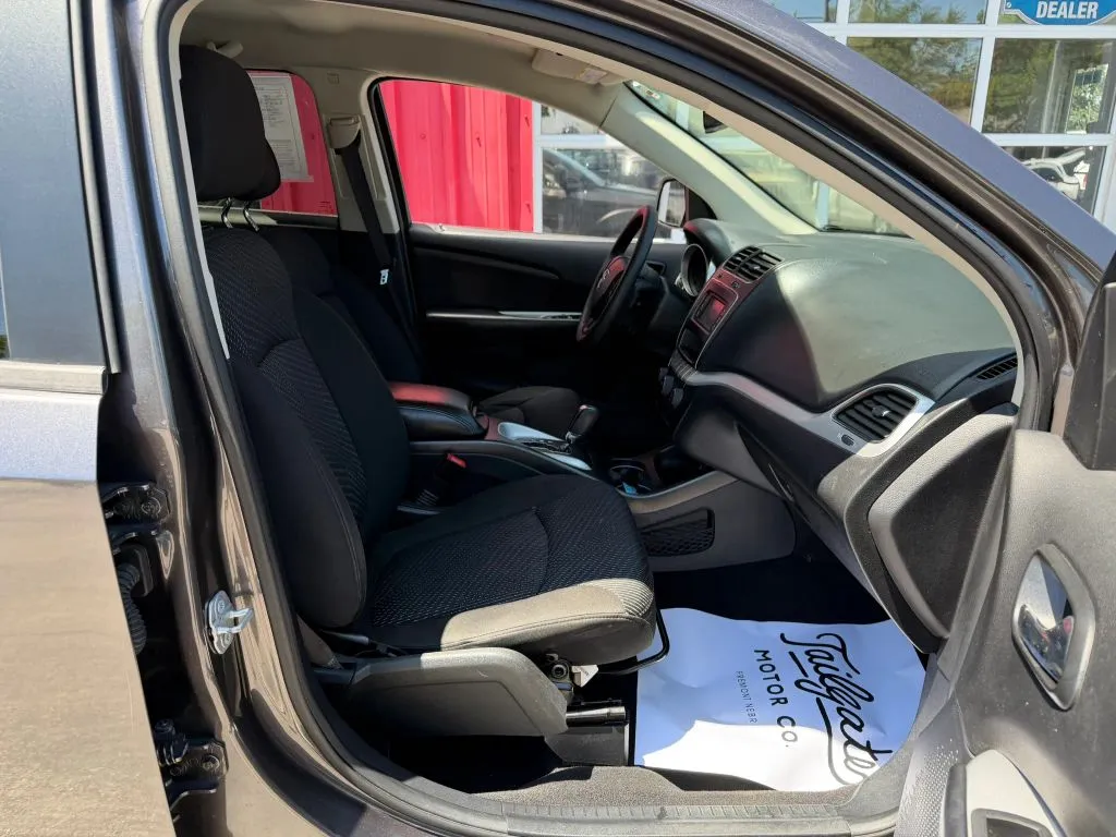 Dodge Journey photo 14