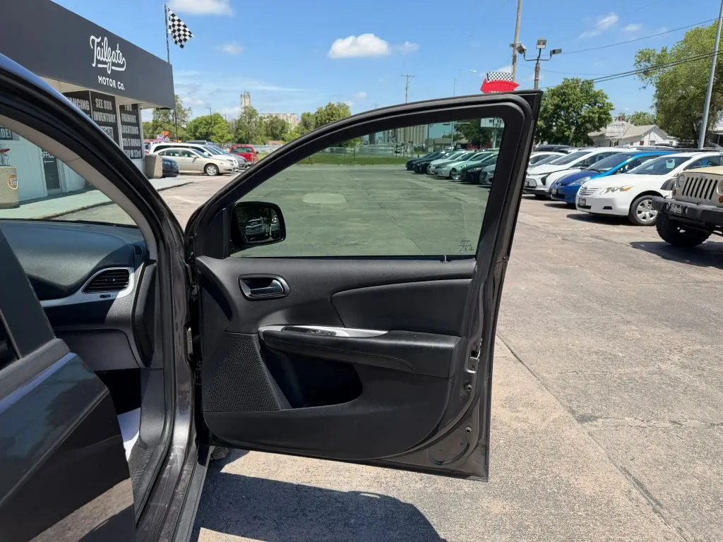 Dodge Journey photo 13