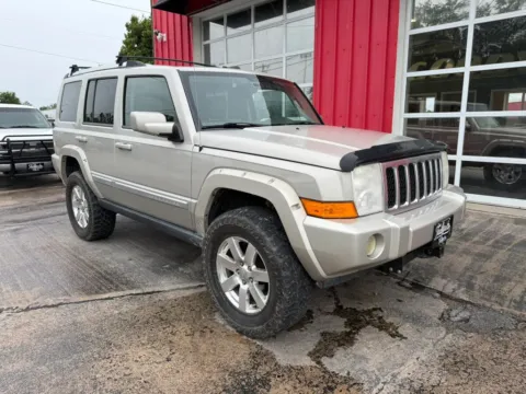 Photos of 2007 Jeep Commander Overland Sport Utility 4D for sale in Fremont, NE at Tailgate Motor Co. (Fremont South)
