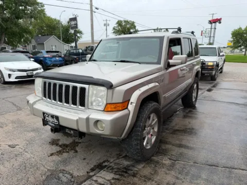 More photos of 2007 Jeep Commander Overland Sport Utility 4D at Tailgate Motor Co. (Fremont South), NE