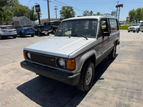 More photos of 1986 Isuzu Trooper LS 2D SUV 4WD at Tailgate Motor Co. (Fremont South), NE