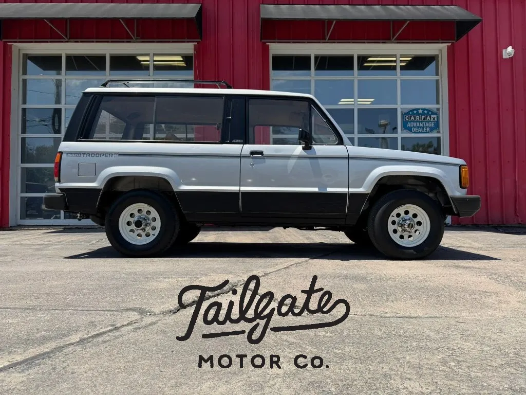 Silver 1986 Isuzu Trooper LS 2D SUV 4WD for sale in Fremont, NE