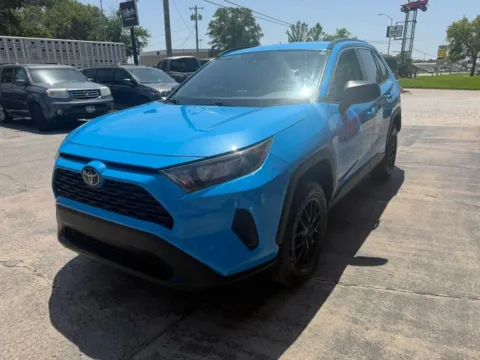 More photos of 2020 Toyota RAV4 LE Sport Utility 4D at Tailgate Motor Co. (Fremont South), NE