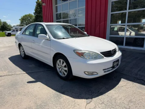 Photos of 2004 Toyota Camry LE Sedan 4D for sale in Fremont, NE at Tailgate Motor Co. (Fremont South)