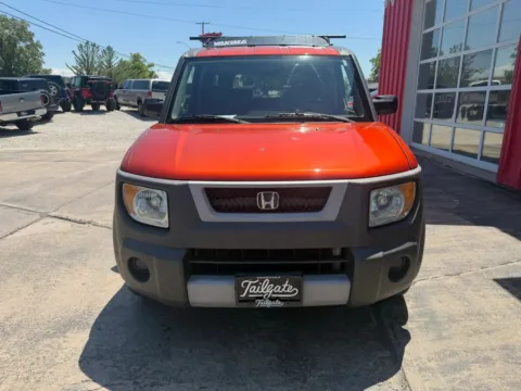 Another view of 2004 Honda Element EX Sport Utility 4D for sale in Fremont, NE at Tailgate Motor Co. (Fremont South)