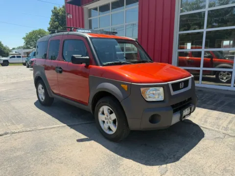 Photos of 2004 Honda Element EX Sport Utility 4D for sale in Fremont, NE at Tailgate Motor Co. (Fremont South)