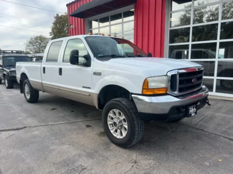 Photos of 1999 Ford F250 Super Duty Crew Cab Long Bed for sale in Fremont, NE at Tailgate Motor Co. (Fremont South)