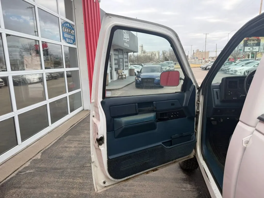 1988 GMC GMT400 - Photo 8