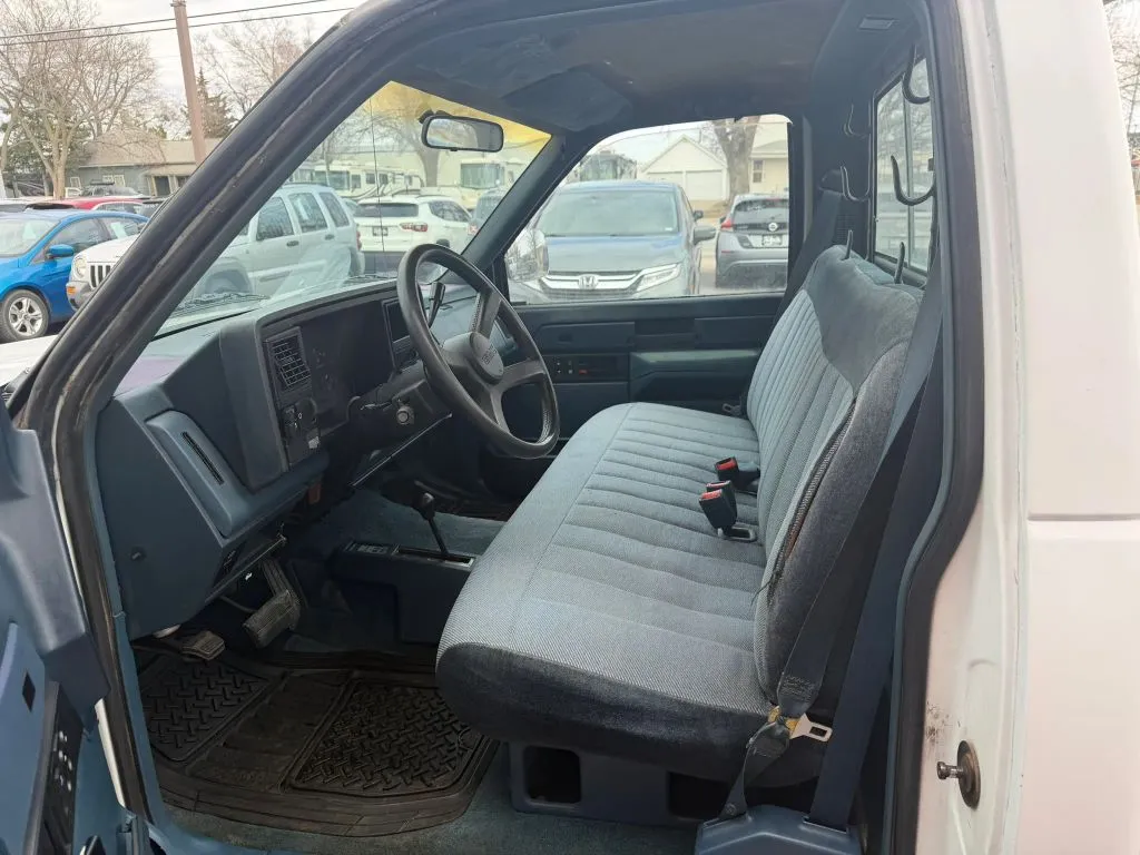 1988 GMC GMT400 - Photo 9