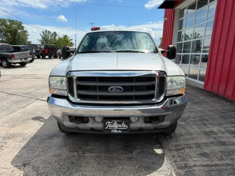 Another view of 2003 Ford F250 Super Duty Super Cab XLT Pickup 4D 6 3/4 ft for sale in Fremont, NE at Tailgate Motor Co. (Fremont South)