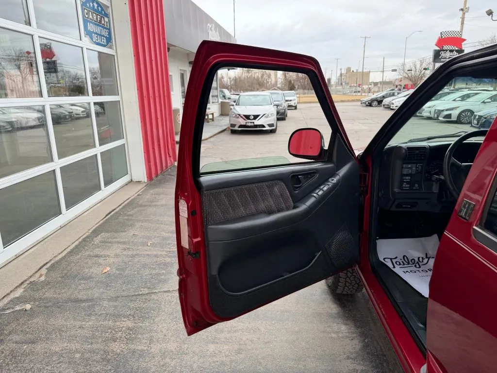 1996 GMC Jimmy - Photo 8