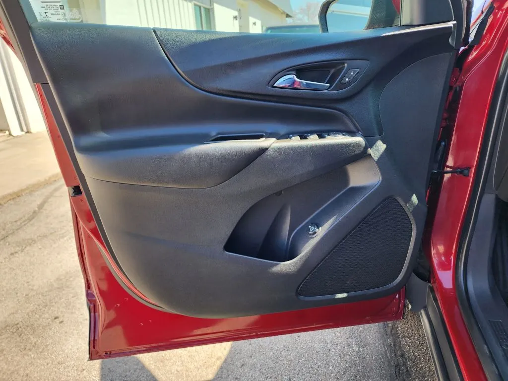 2020 Chevrolet Equinox LT - Photo 10