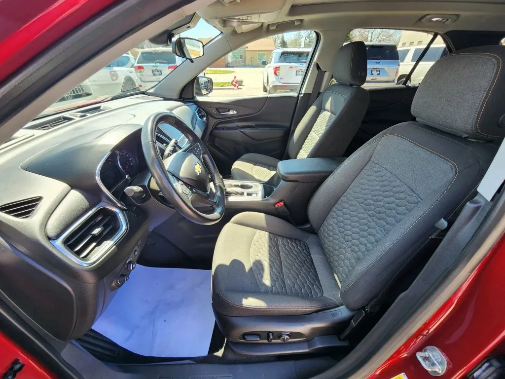 2020 Chevrolet Equinox LT - Photo 14