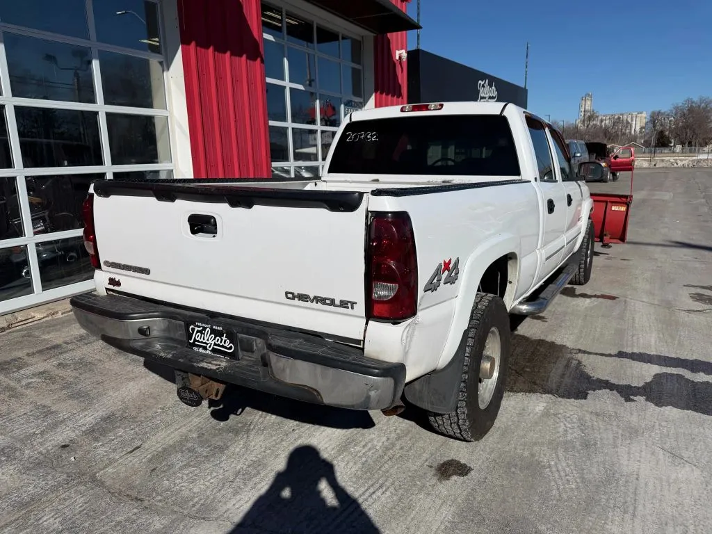 2003 Chevrolet Silverado 1500HD LS - Photo 7