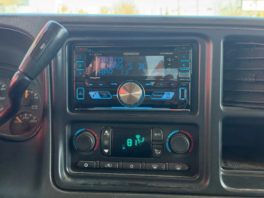 2003 Chevrolet Silverado 1500HD LS - Photo 20