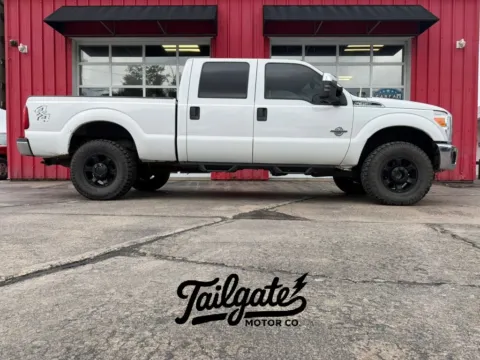 White 2016 Ford F350 Super Duty Crew Cab XLT Pickup 4D 6 3/4 ft for sale in Fremont, NE
