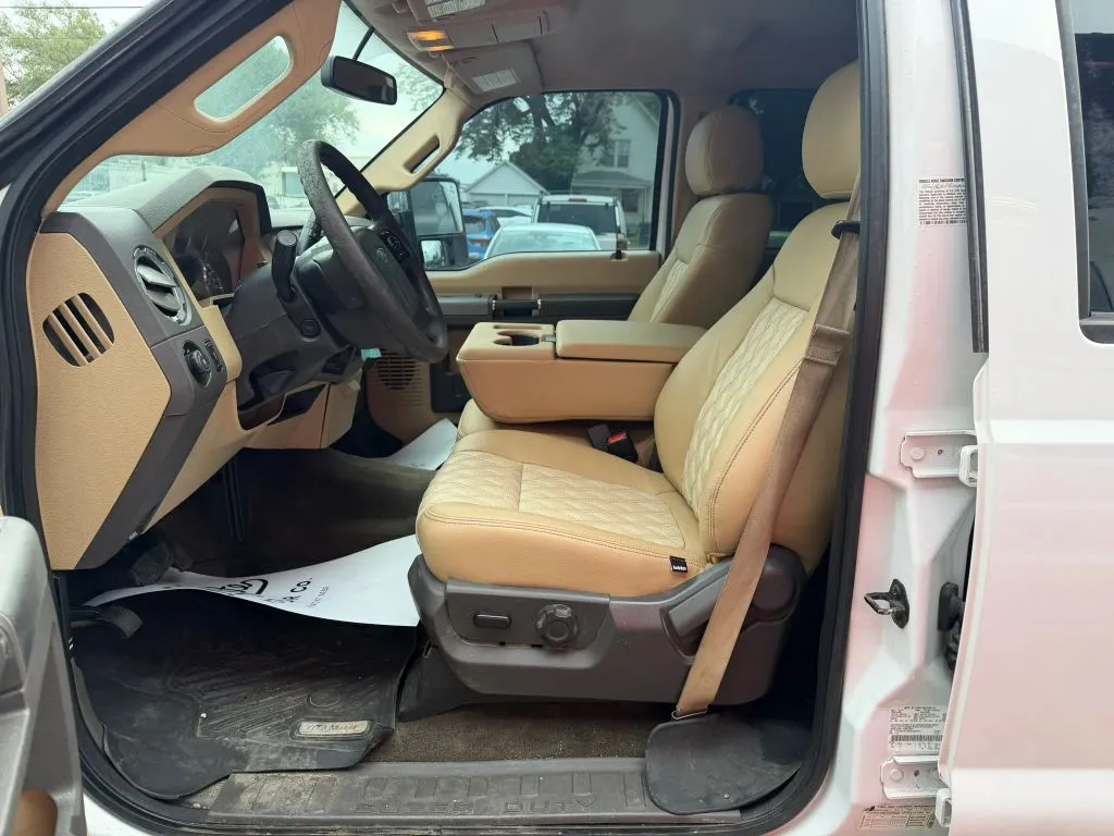 2016 Ford F-350 Super Duty XLT - Photo 9