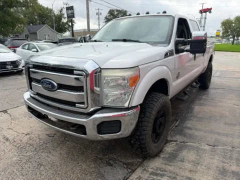More photos of 2016 Ford F350 Super Duty Crew Cab XLT Pickup 4D 6 3/4 ft at Tailgate Motor Co. (Fremont South), NE
