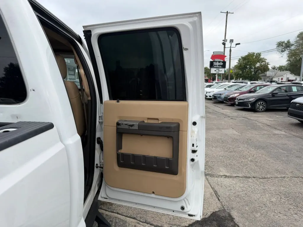 2016 Ford F-350 Super Duty XLT - Photo 14