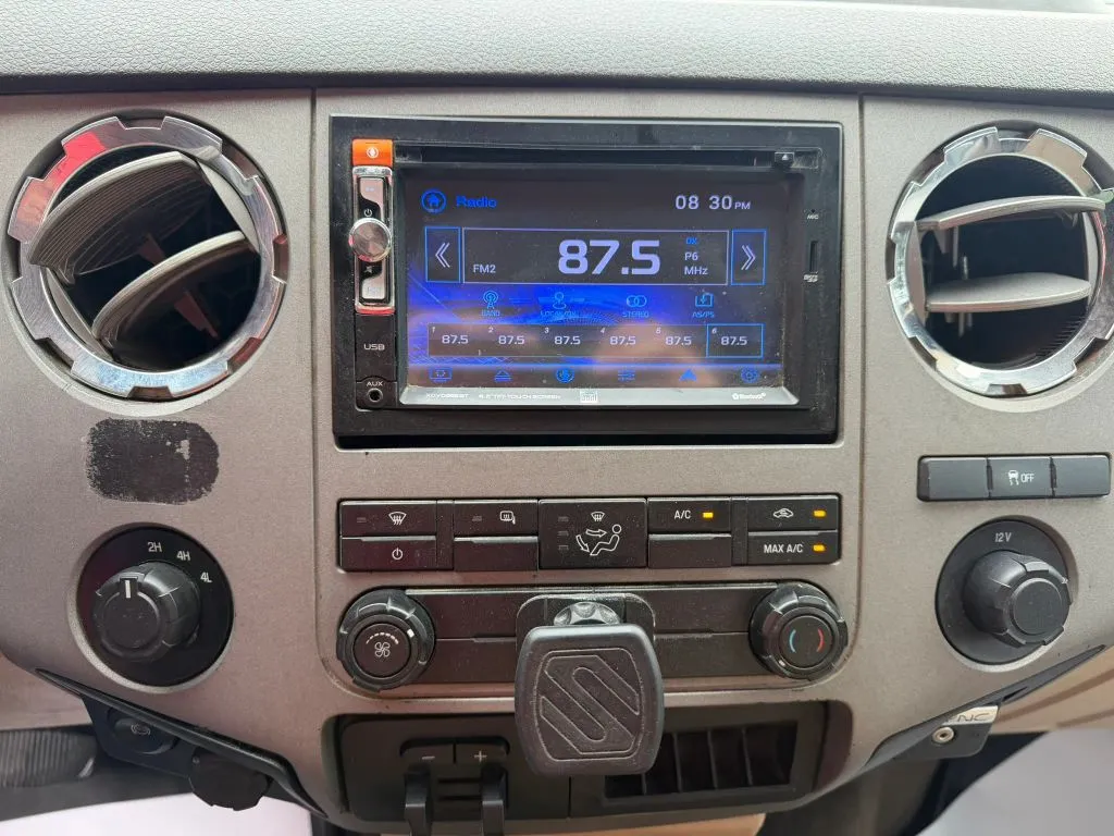 2016 Ford F-350 Super Duty XLT - Photo 17