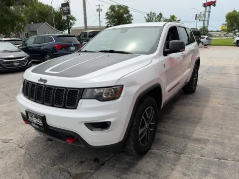 More photos of 2017 Jeep Grand Cherokee Trailhawk Sport Utility 4D at Tailgate Motor Co. (Fremont South), NE