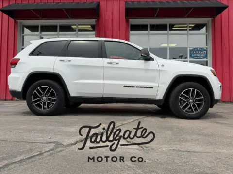 White 2017 Jeep Grand Cherokee Trailhawk Sport Utility 4D for sale in Fremont, NE