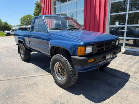Photos of 1986 Toyota Pickup Base Short Bed 4X4 for sale in Fremont, NE at Tailgate Motor Co. (Fremont South)