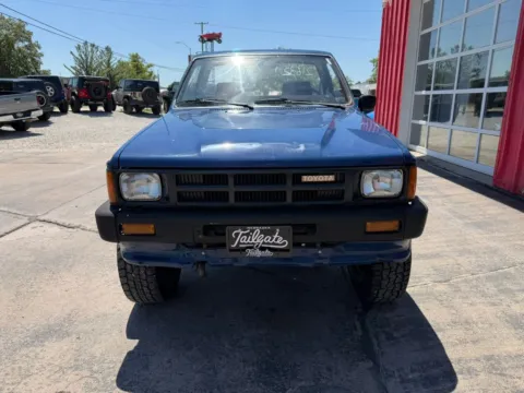Another view of 1986 Toyota Pickup Base Short Bed 4X4 for sale in Fremont, NE at Tailgate Motor Co. (Fremont South)