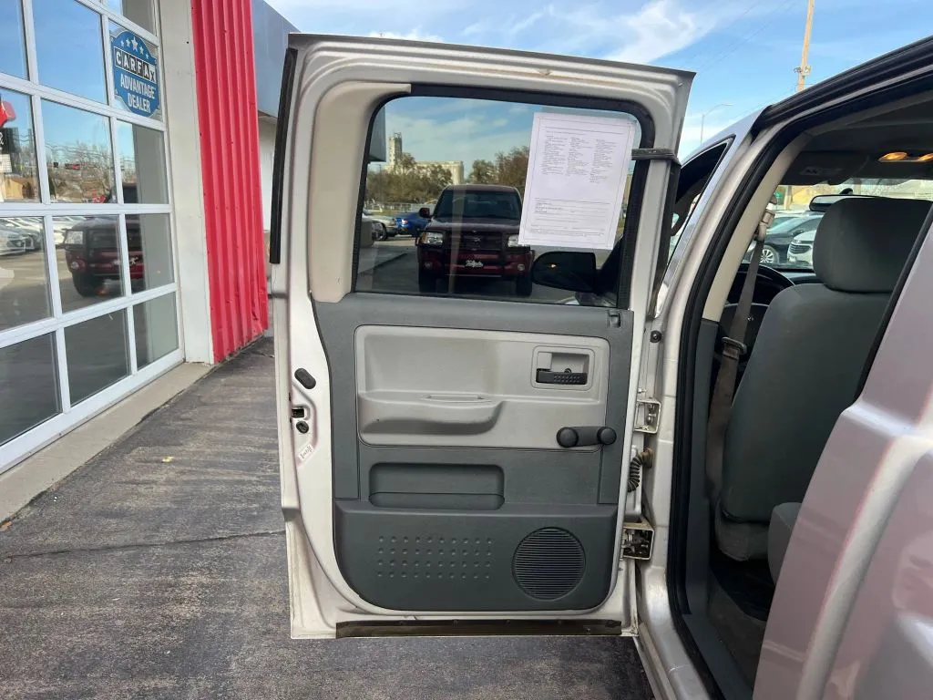 2005 Dodge Dakota ST - Photo 11